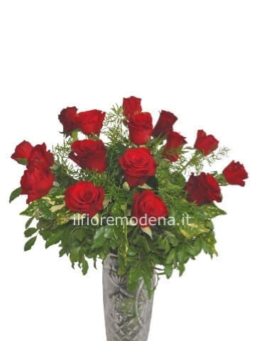 Bouquet di rose 12 rosse corte