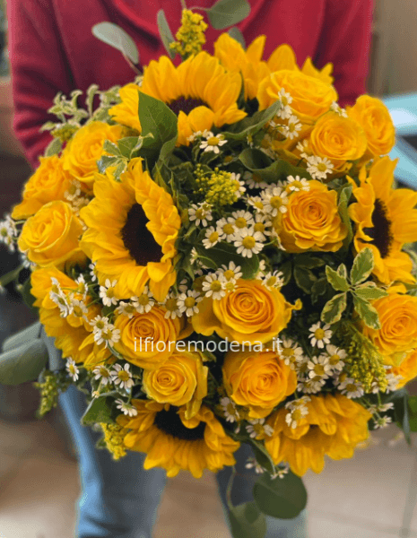 Bouquet di girasoli e rose gialle grande